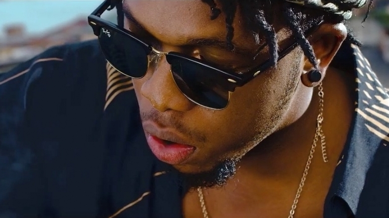 Runtown – Mad Over You (music video)